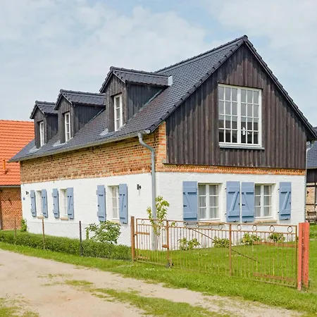 Experience The Uckermark From The Old Hayloft Дом отдыха *