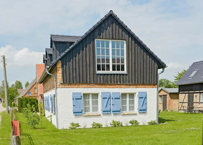 Experience The Uckermark From The Old Hayloft Дом отдыха *