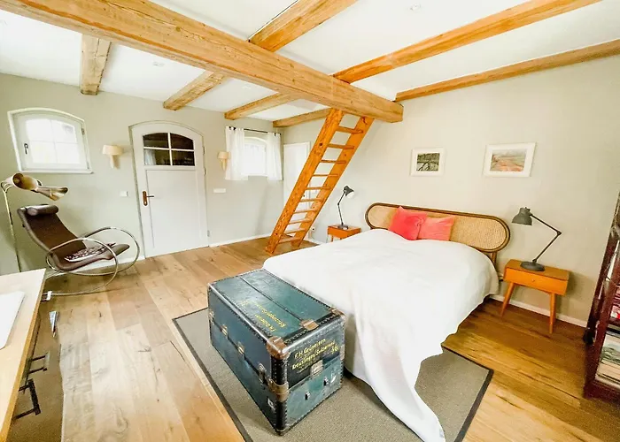 Дом отдыха Experience The Uckermark From The Old Hayloft