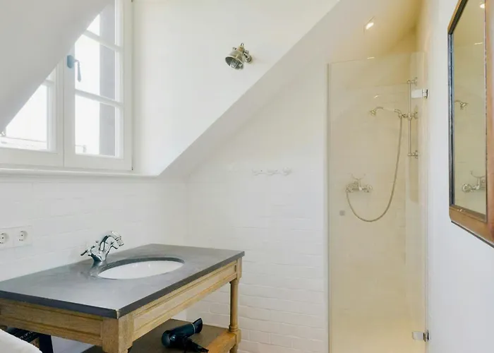 Дом отдыха Experience The Uckermark From The Old Hayloft Weggun